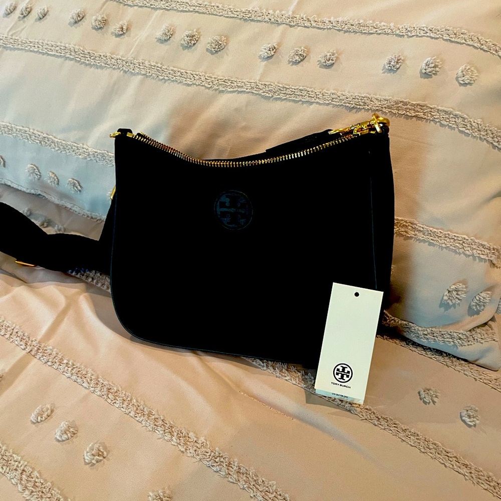 NWT Tory Burch crossbody bag in black